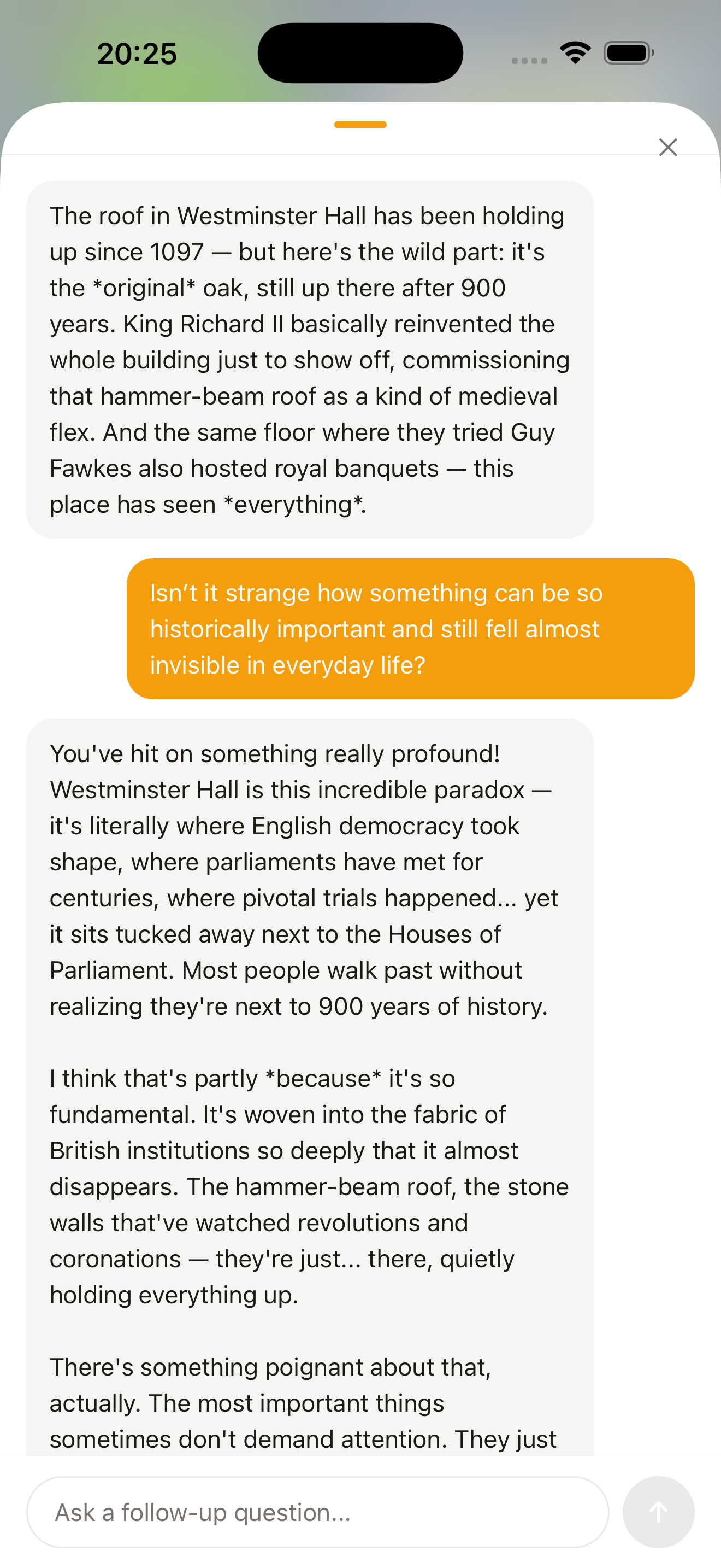 A chat conversation with the guide about Westminster Hall